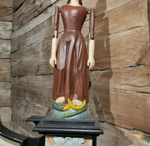 Figura Matki Bożej w Kościółku św. Leonarda